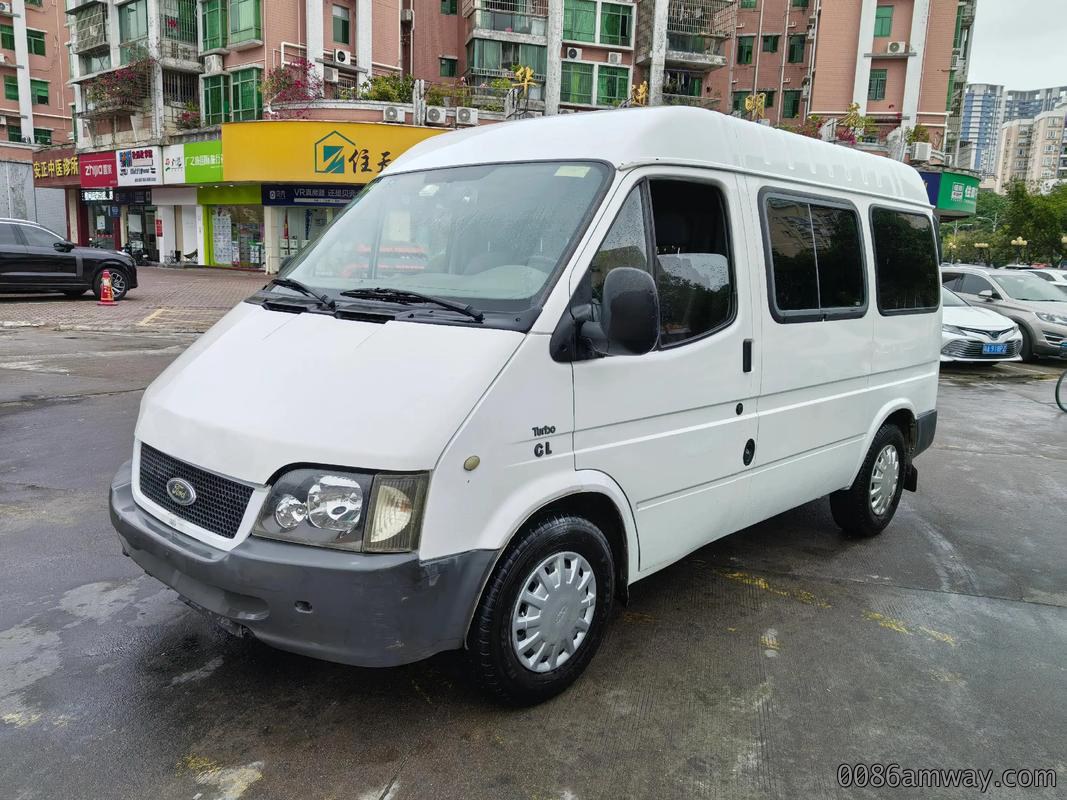 福特全顺小巴车